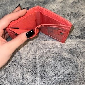 Safe Keeper bi-fold wallet